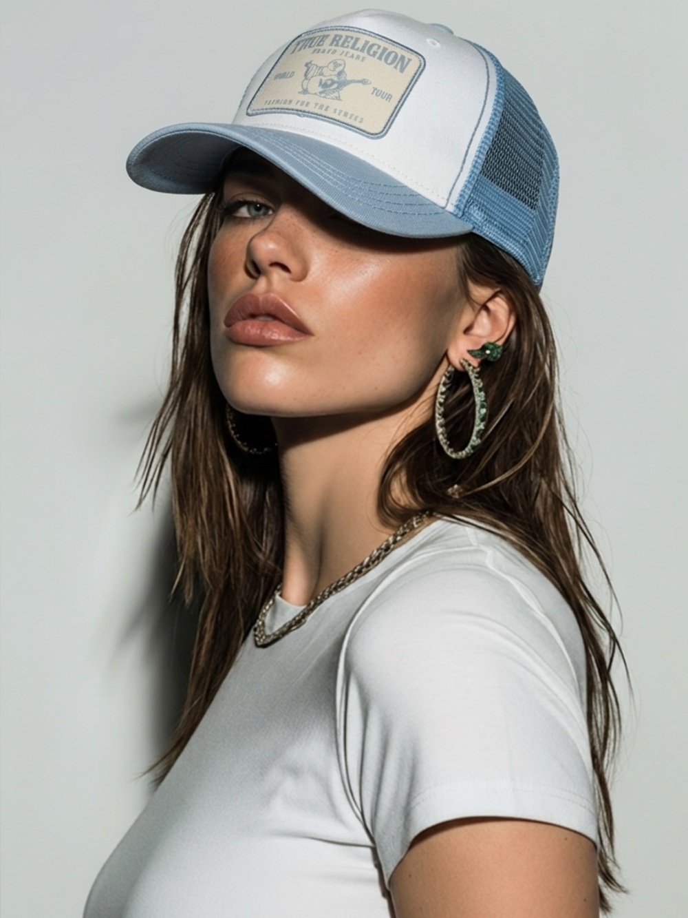 True Religion hat & purse bundle - Picture 8 of 11